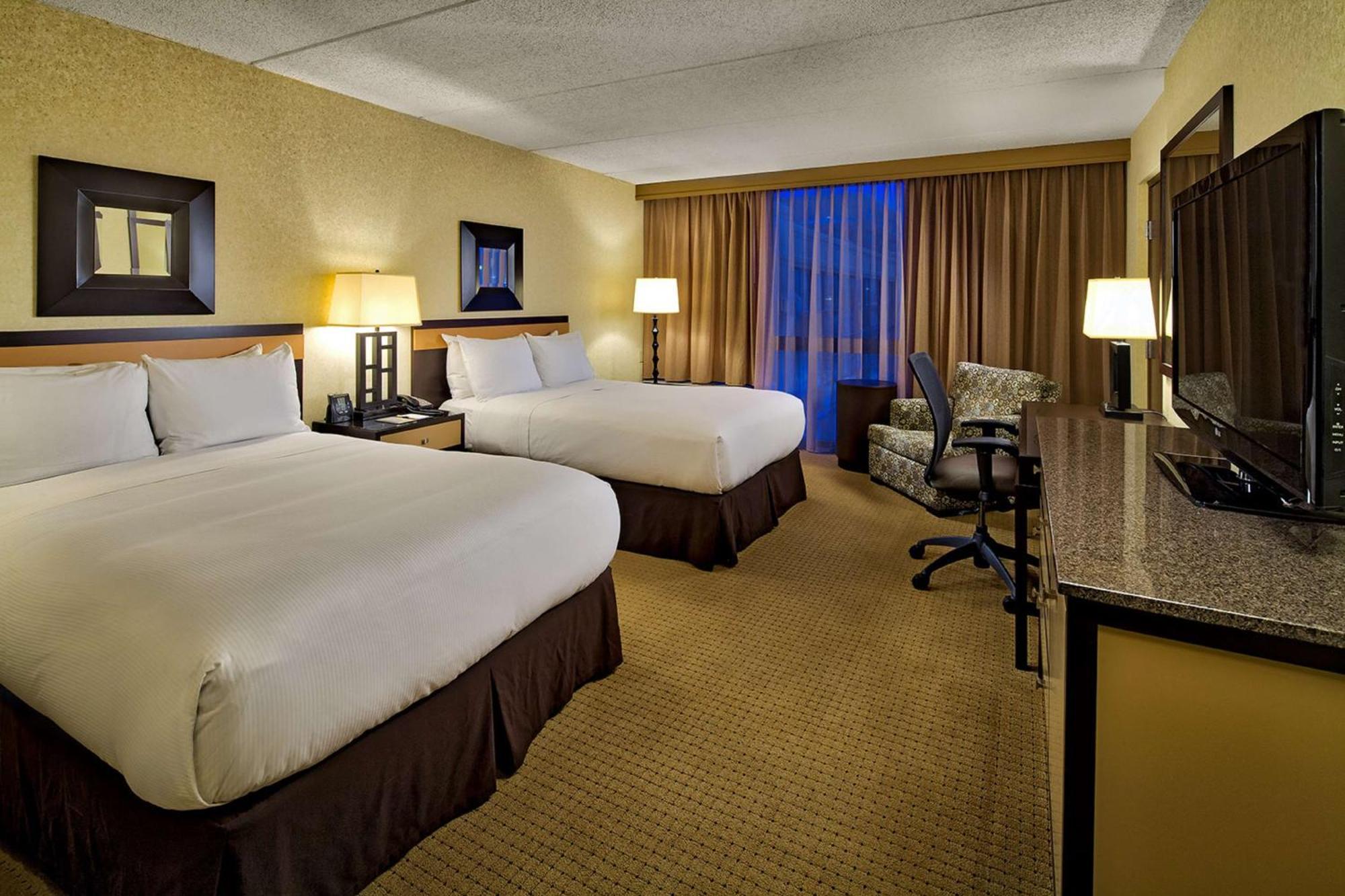 Doubletree By Hilton Chicago - Arlington Heights Hotel Exterior photo
